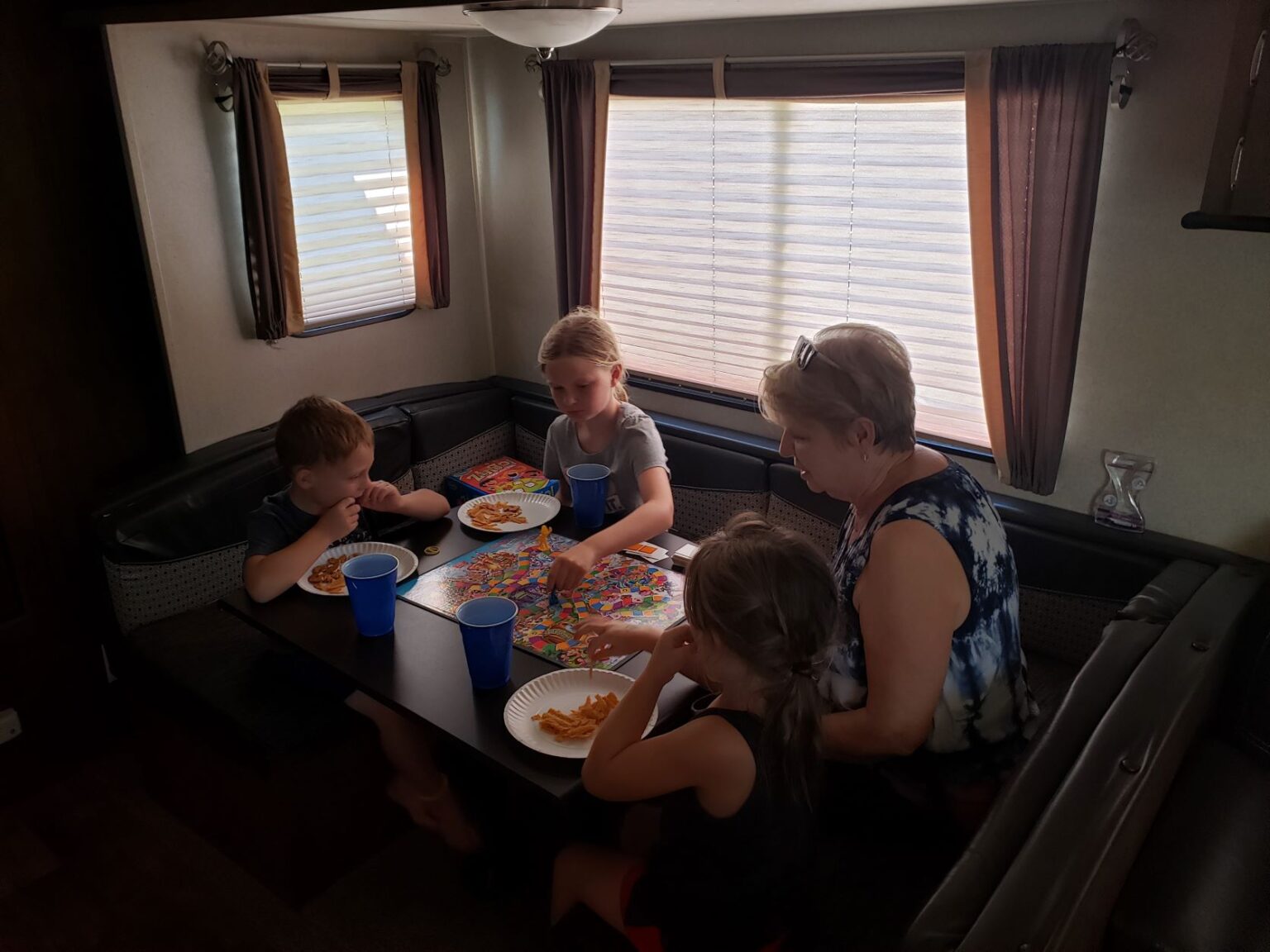 How to Make Your RV Table More Sturdy. 6 Tips You Didn't Know! Go